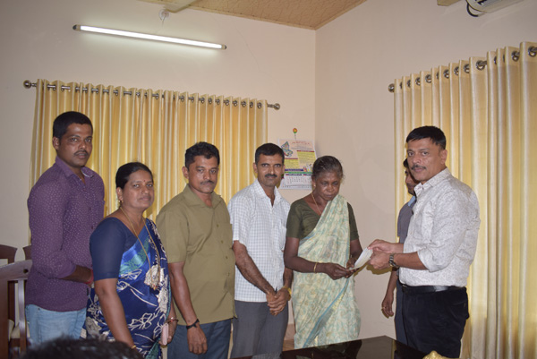 Poovappa Badagundi cheque